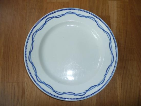 Assiette porcelaine de Tournai